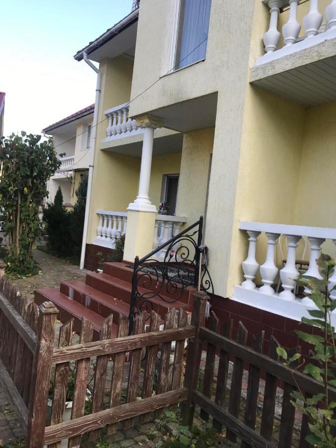 Вілла "Престиж" Appartement Truskavets Buitenkant foto