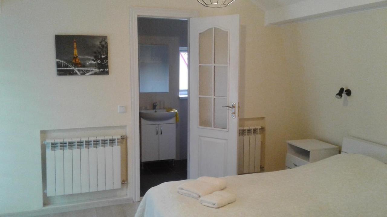 Вілла "Престиж" Appartement Truskavets Buitenkant foto